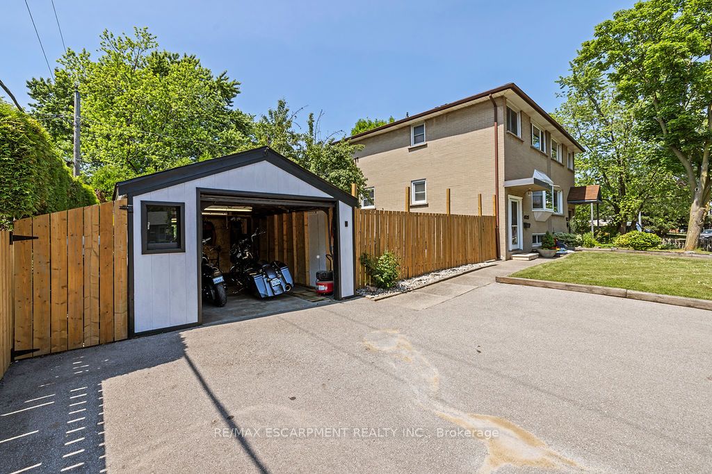 4525 Longmoor Drive