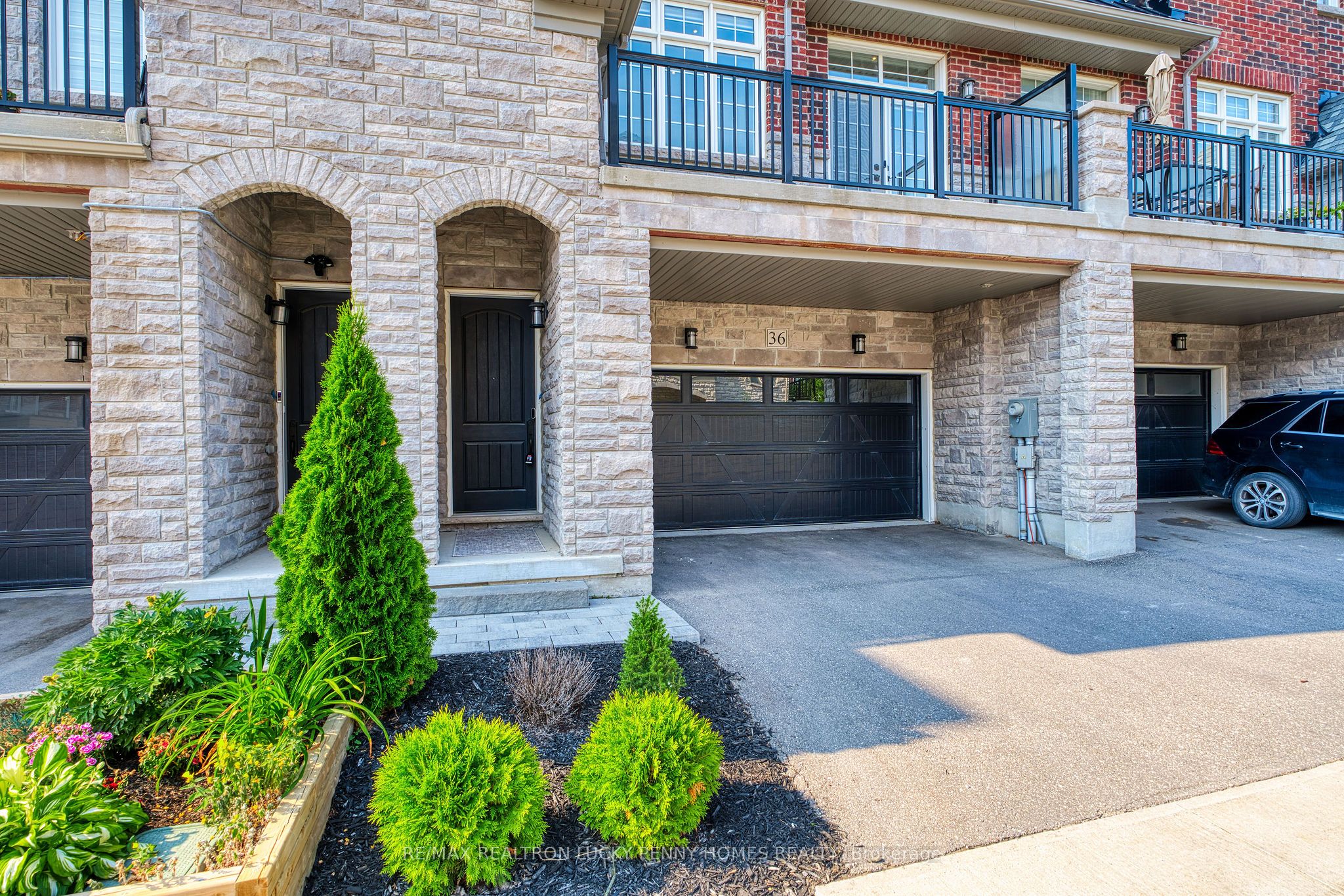 36 Creekvalley Lane