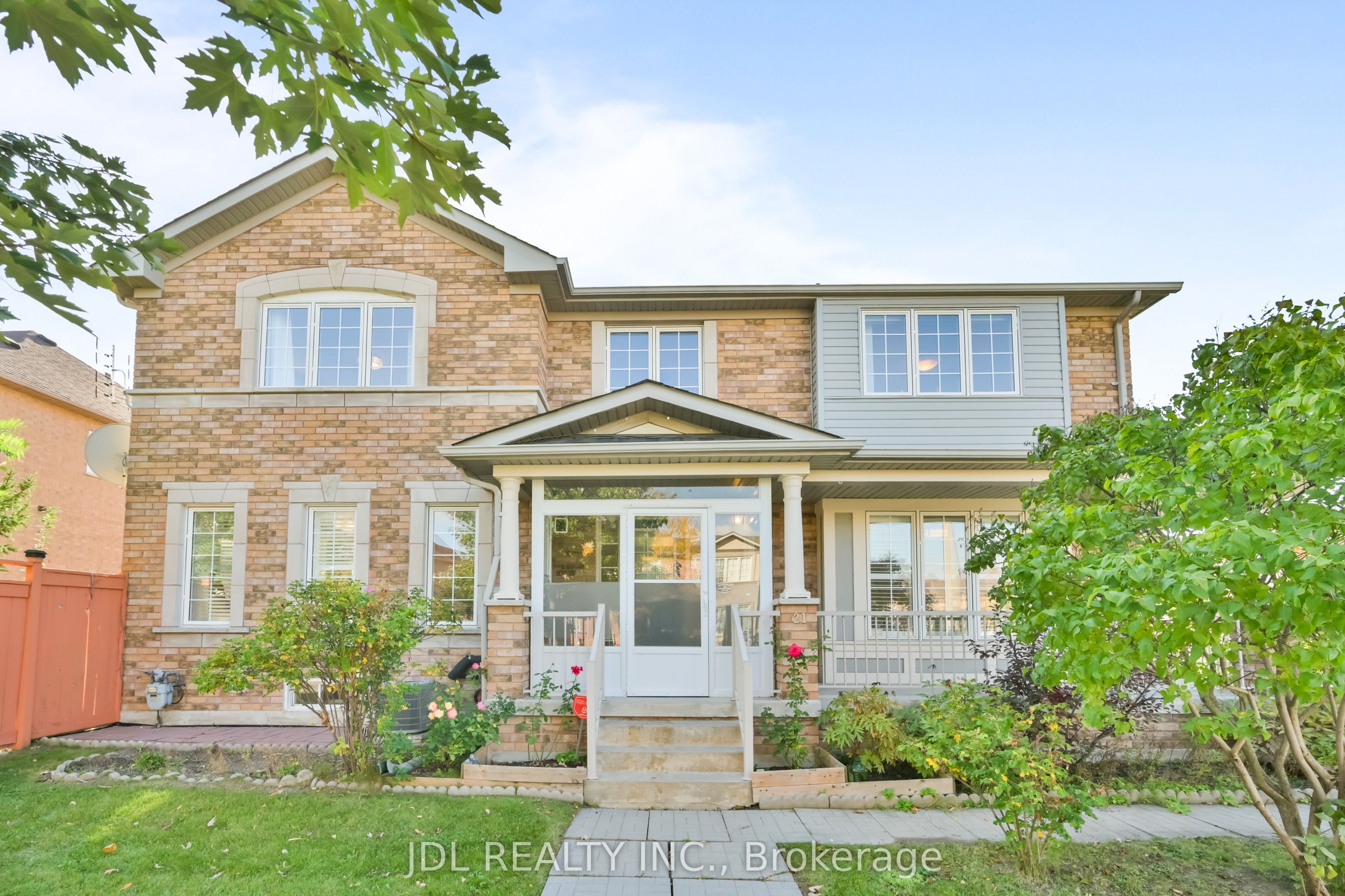 21 Iron Horse Avenue
