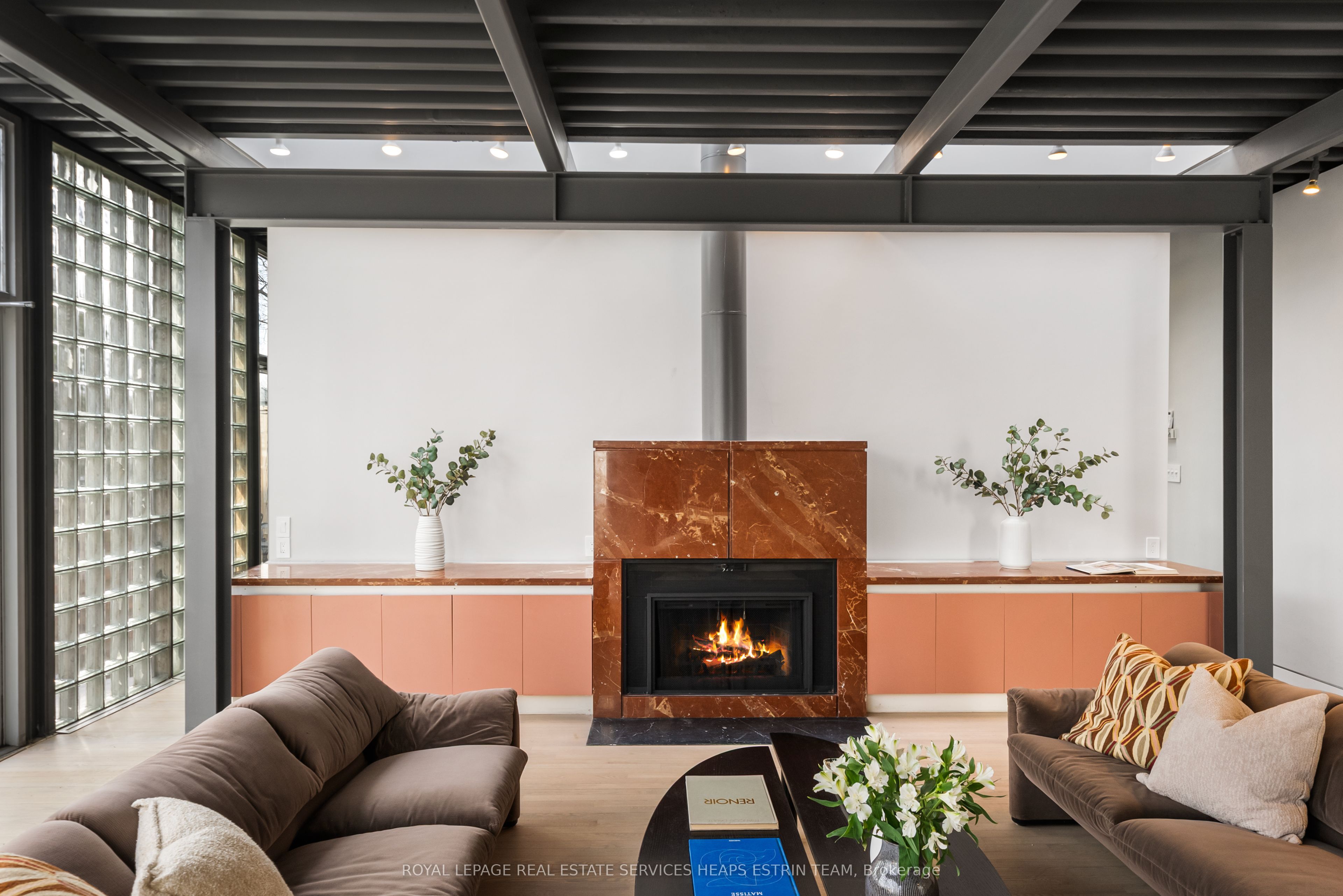 335 St Clair Avenue E