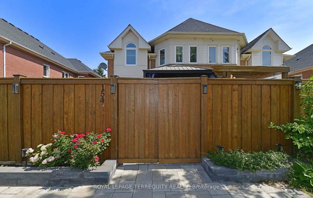 Photo of 154 Pressed Brick Drive, Brampton, ON L6V 4K6 (MLS # W12751290)