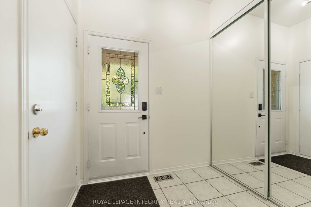 Photo of 13 Southpointe Avenue, Barrhaven, ON K2J 4V4 (MLS # X13167412)