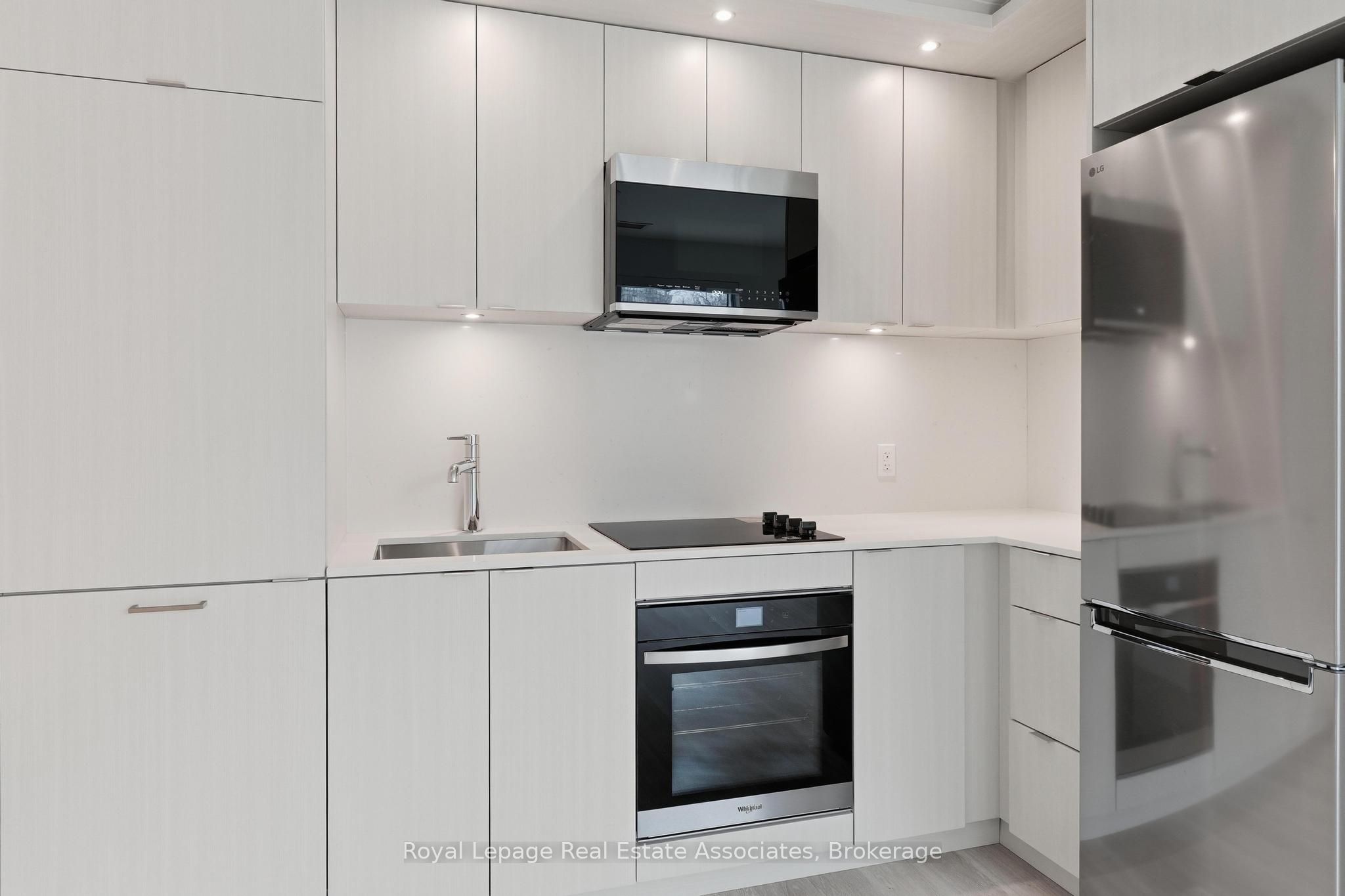 25 Cordova Avenue 401