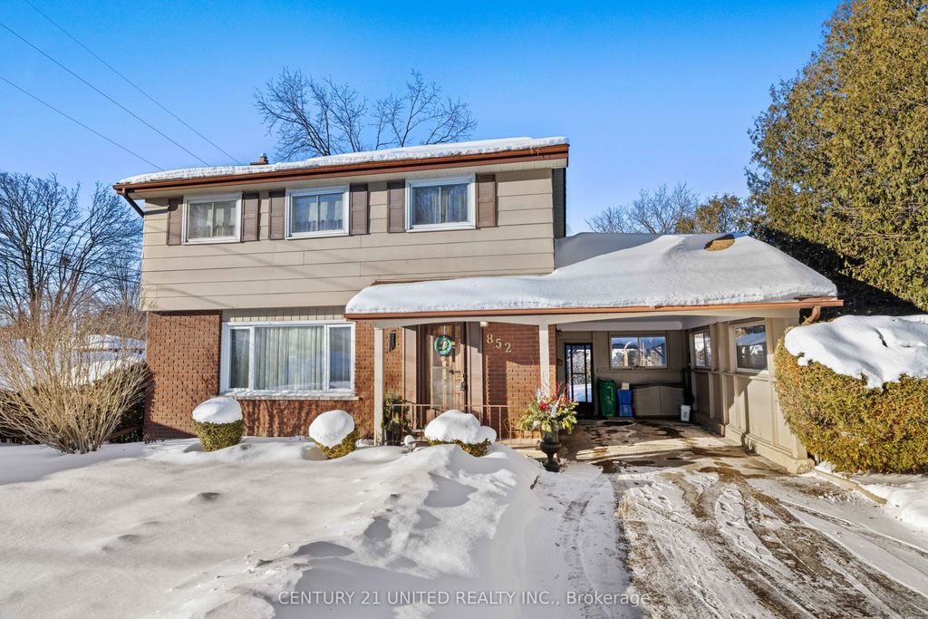 Photo of 852 Parkhill Road W, Peterborough, ON K9J 6P1 (MLS # X12721508)