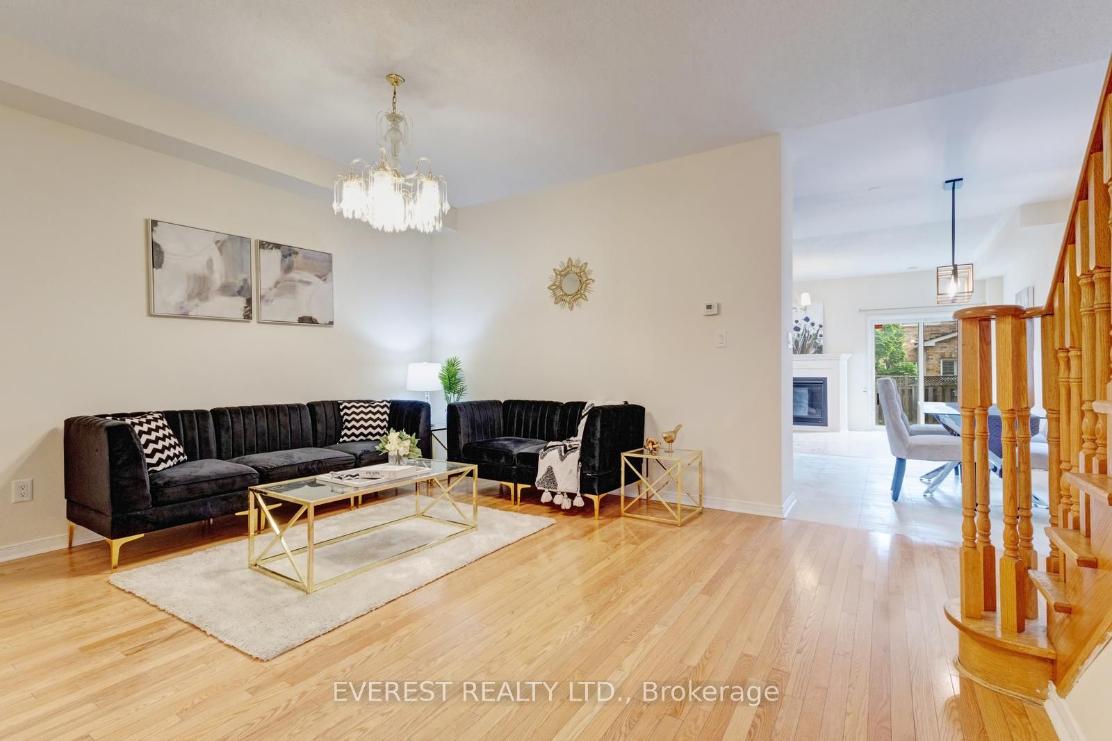 5172 Nestling Grove