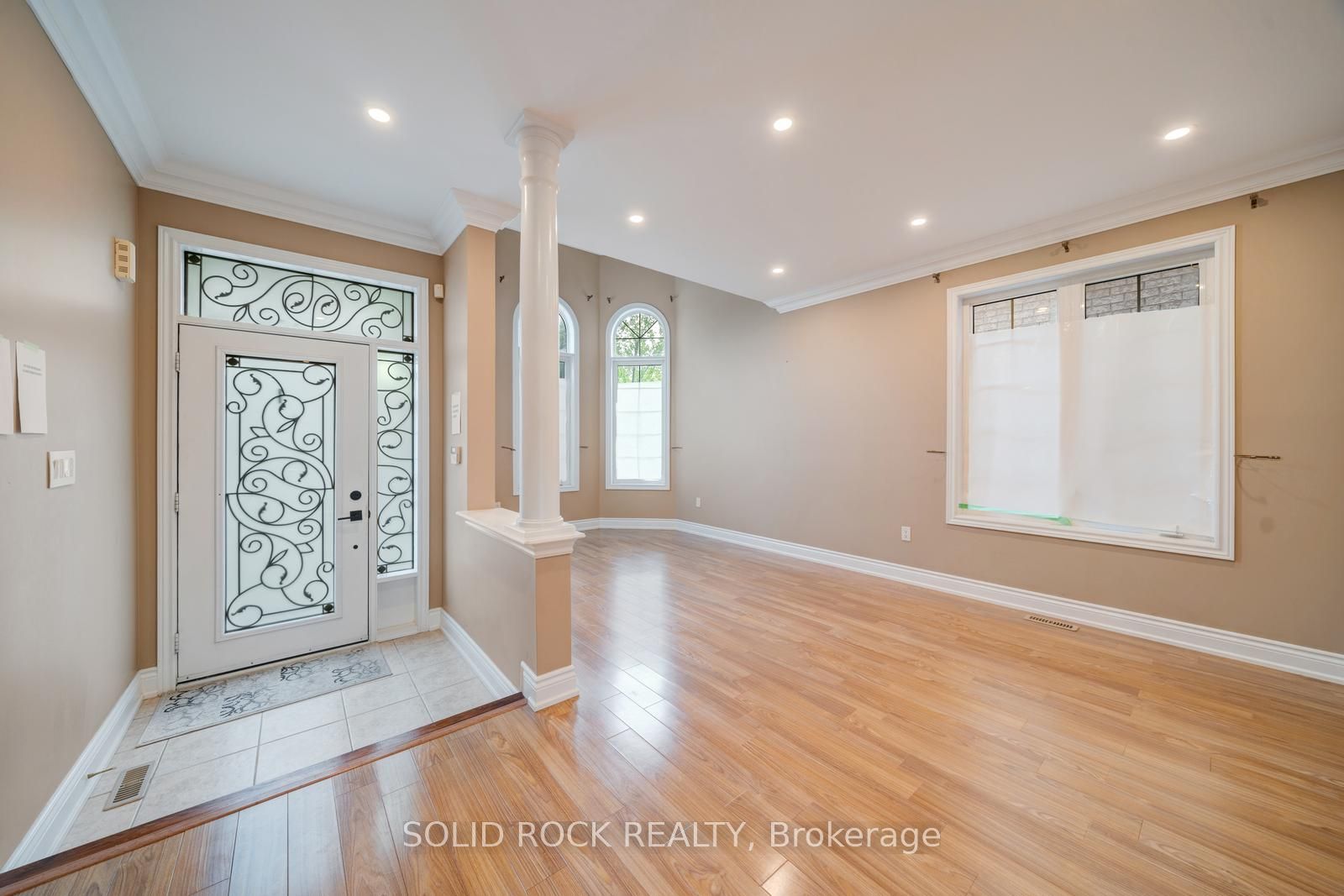 32 Albert Roffey Crescent