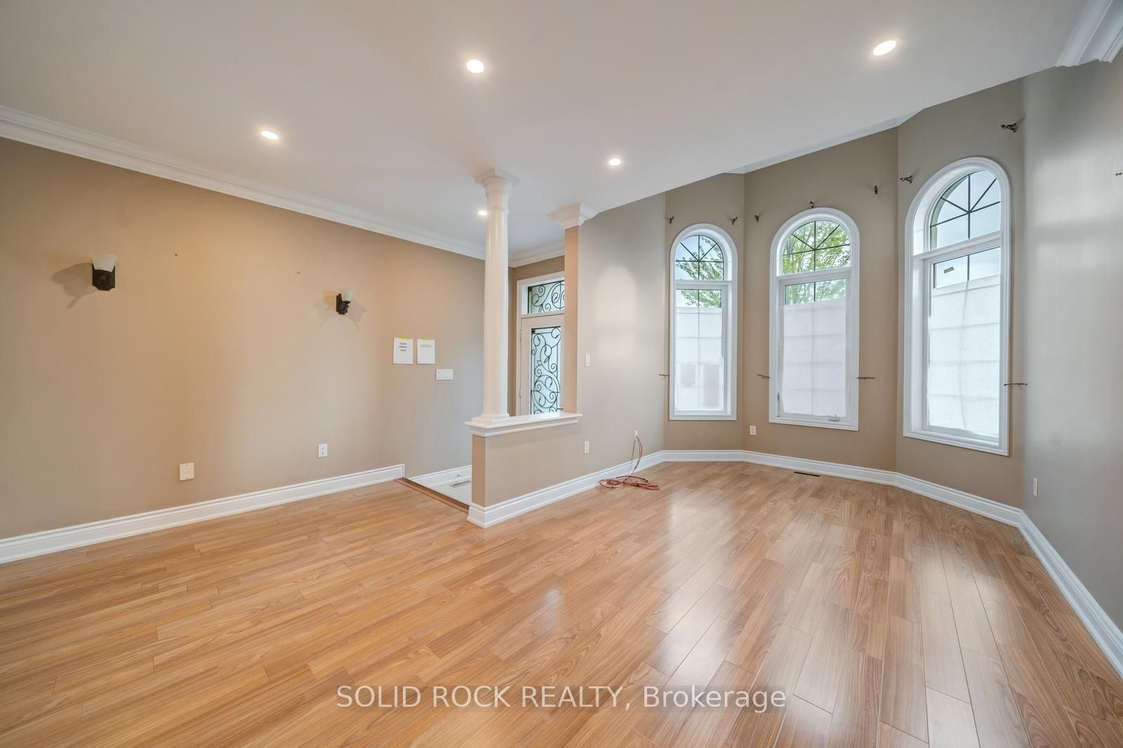 32 Albert Roffey Crescent
