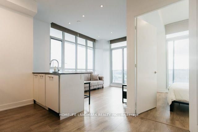 9471 Yonge Street S 234