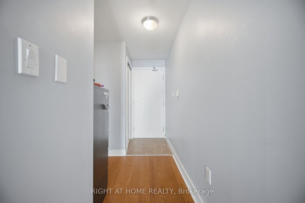Photo of 10 Navy Warf Court #2107, Toronto, ON M5V 3V2 (MLS # C13045310)