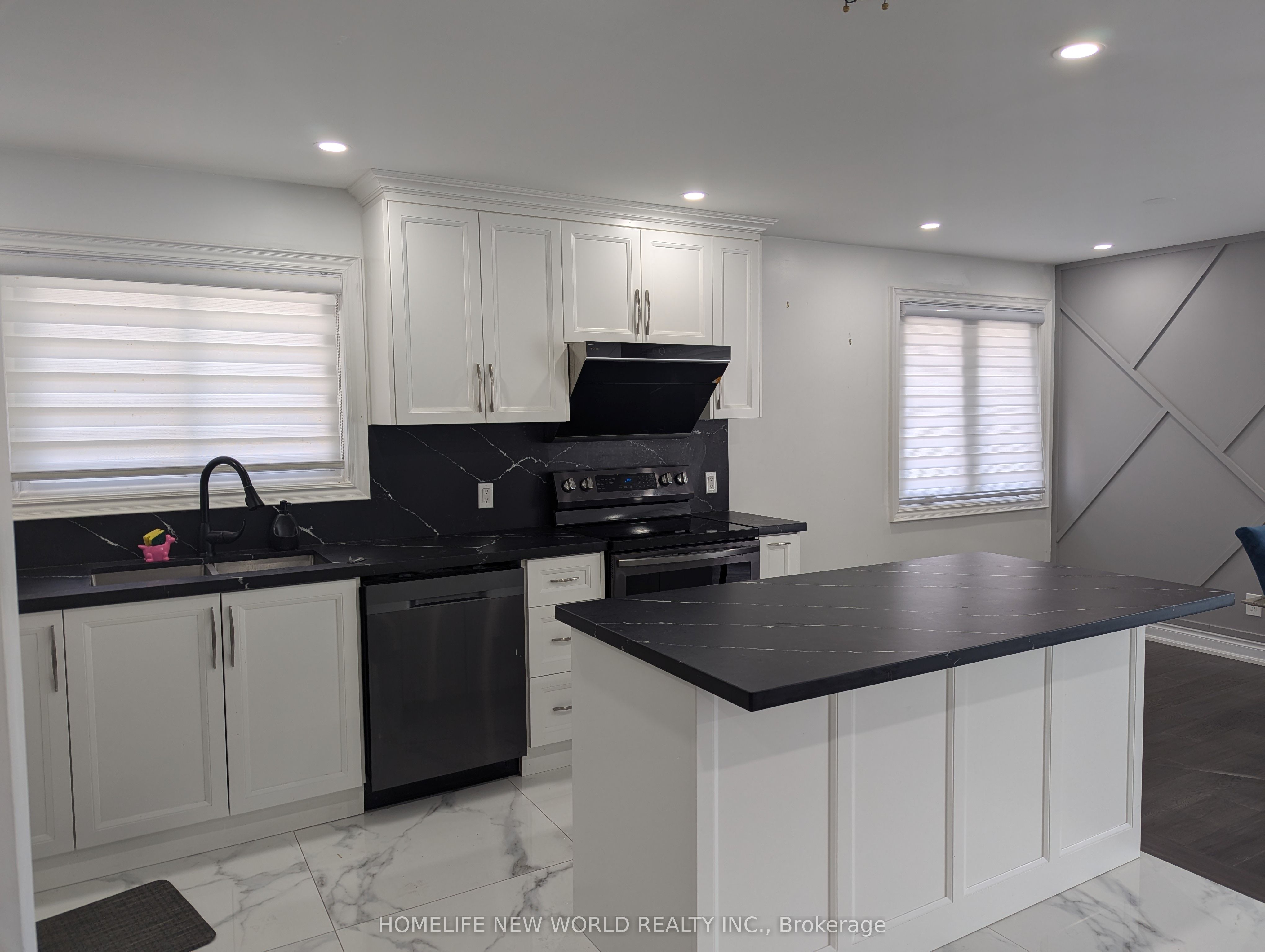 13 Rockport Crescent Main