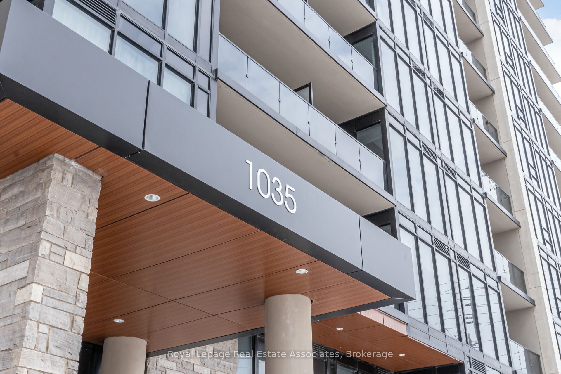 1035 Southdown Road 1108