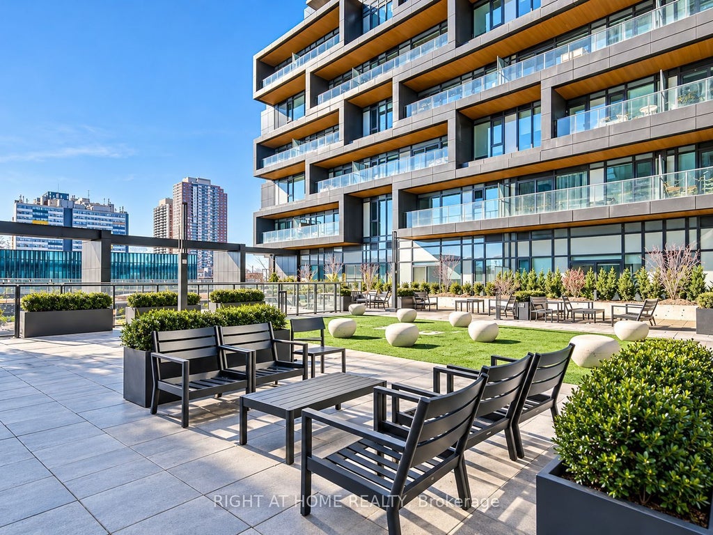 Photo of 1285 Dupont Street #302, Toronto, ON M6H 0E3 (MLS # W14079938)