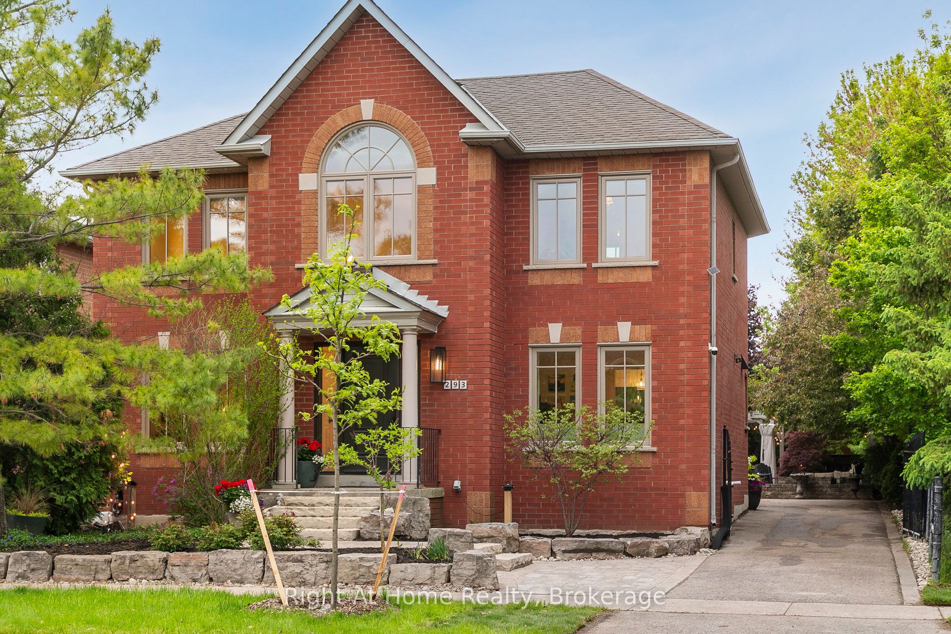 293 River Glen Boulevard