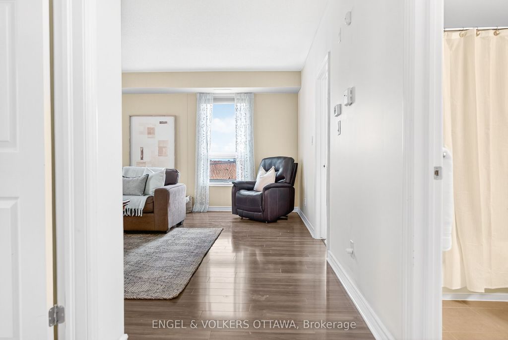 Photo of 760 Chapman Mills Drive #302, Barrhaven, ON K2J 3V2 (MLS # X12871182)