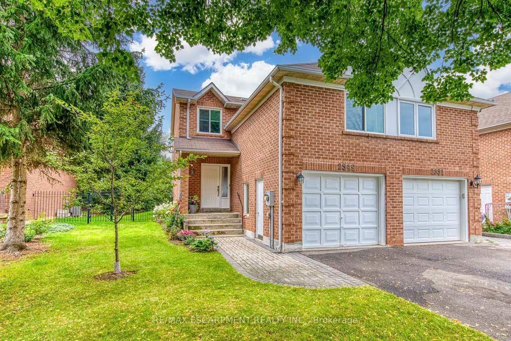 Photo of 2549 Addingham Crescent, Oakville, ON L6J 7K7 (MLS # W13656014)