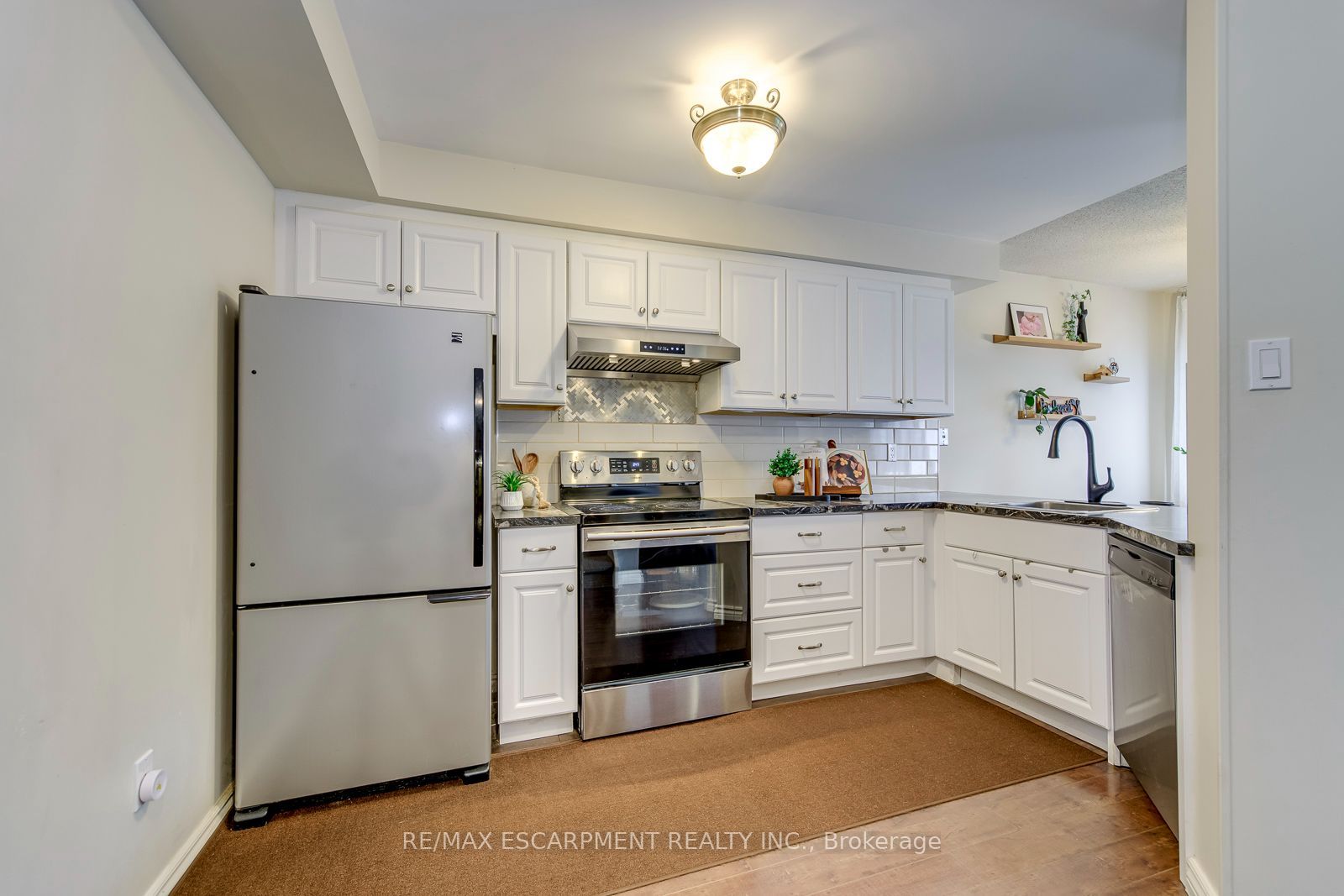 2549 Addingham Crescent