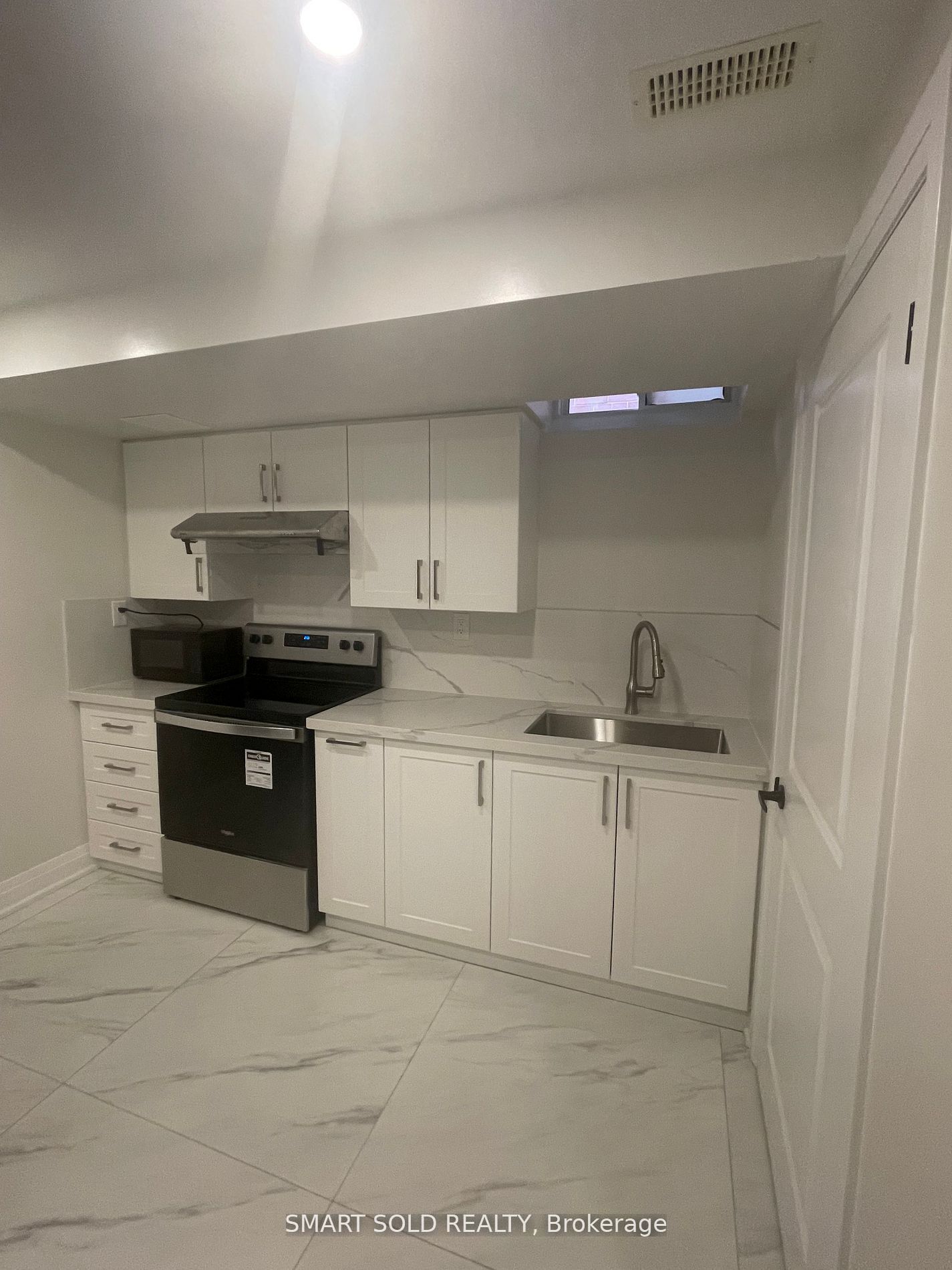 8 Fairlawn Avenue Basement