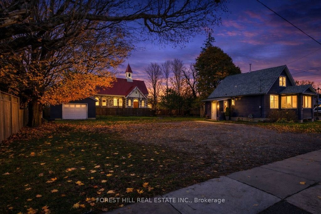 Photo of 3 Elora Street N, Mapleton, ON N0B 1A0 (MLS # X12755108)