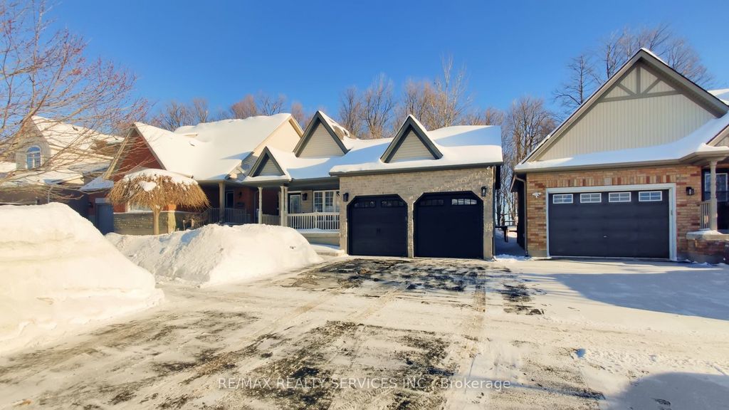 Photo of 37 Abbey Road, Orangeville, ON L9W 5E3 (MLS # W12750406)
