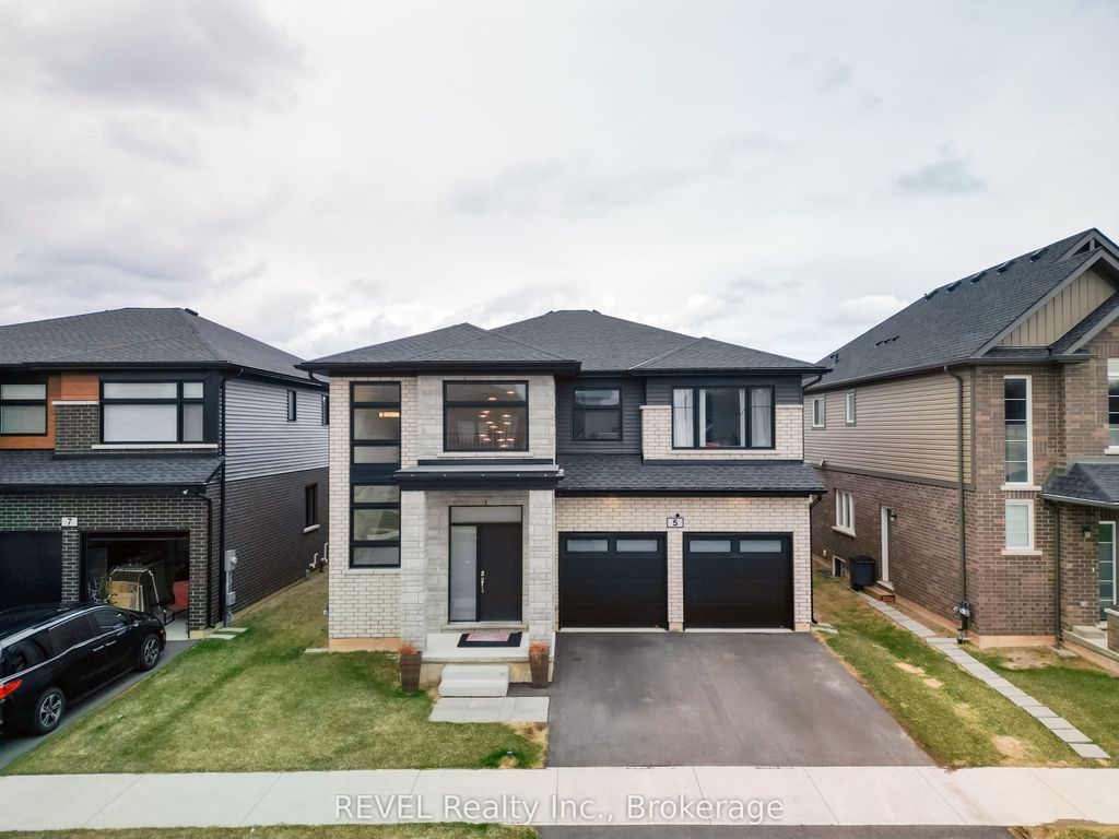Photo of 5 SAMUEL Avenue, Pelham, ON L3E 0G9 (MLS # X12988478)