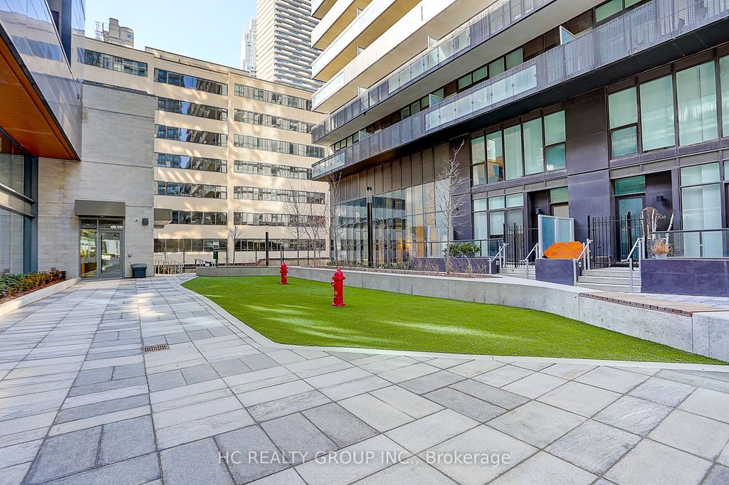 Photo of 39 Roehampton Avenue #3007, Toronto, ON M4P 1P9 (MLS # C12789130)