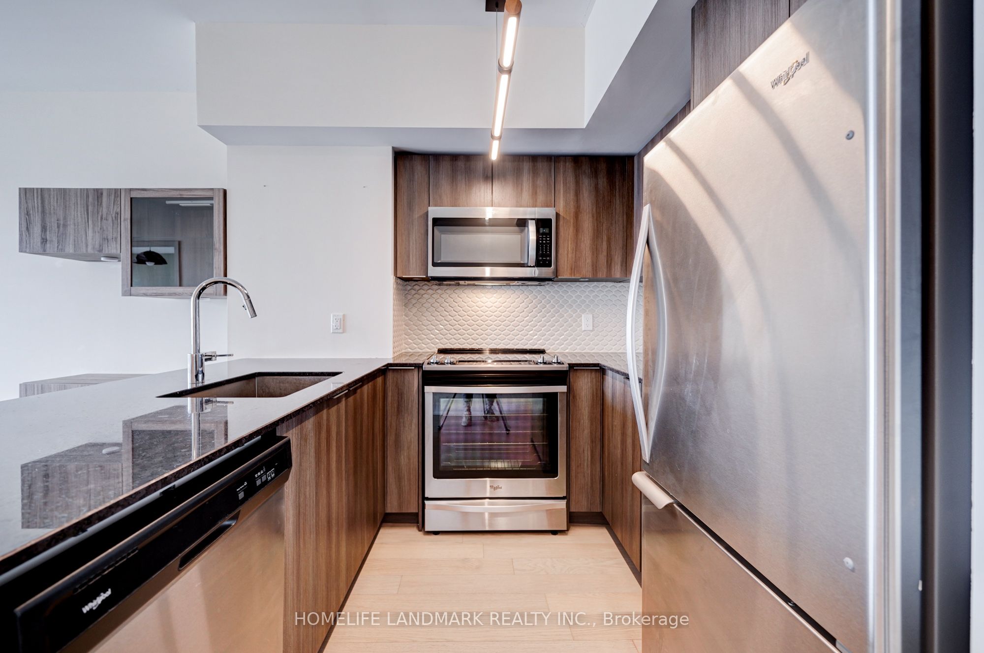 20 Shore Breeze Drive 2608