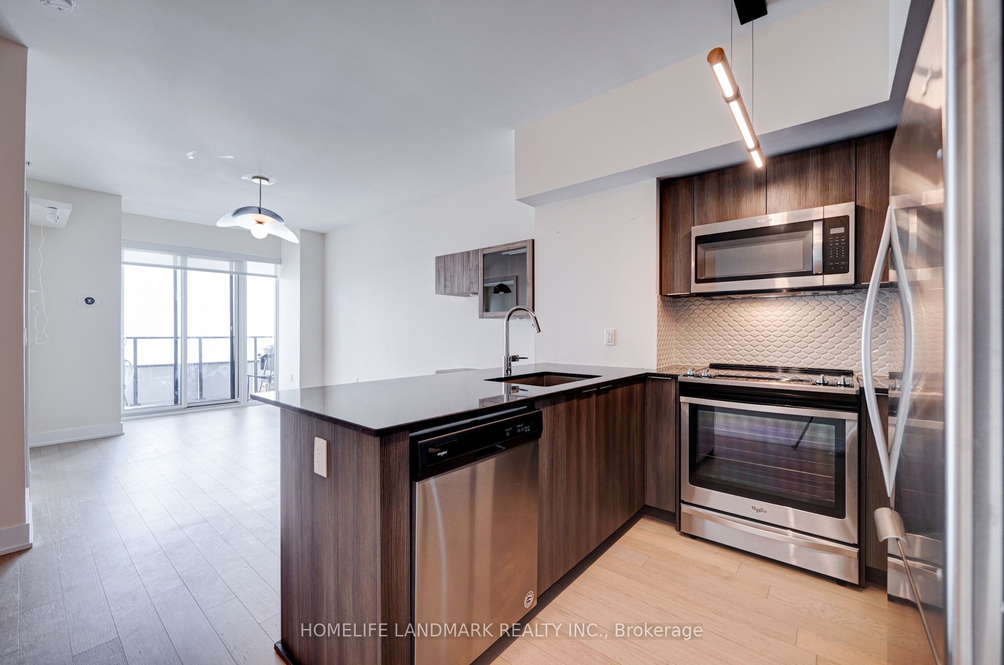 20 Shore Breeze Drive 2608