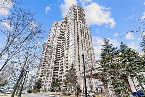 35 Kingsbridge Garden Circle 1208 Mississauga ON L5R 3Z5