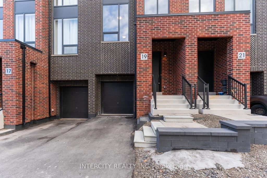 Photo of 19 Desiree Place, Caledon, ON L7E 4L2 (MLS # W12961840)