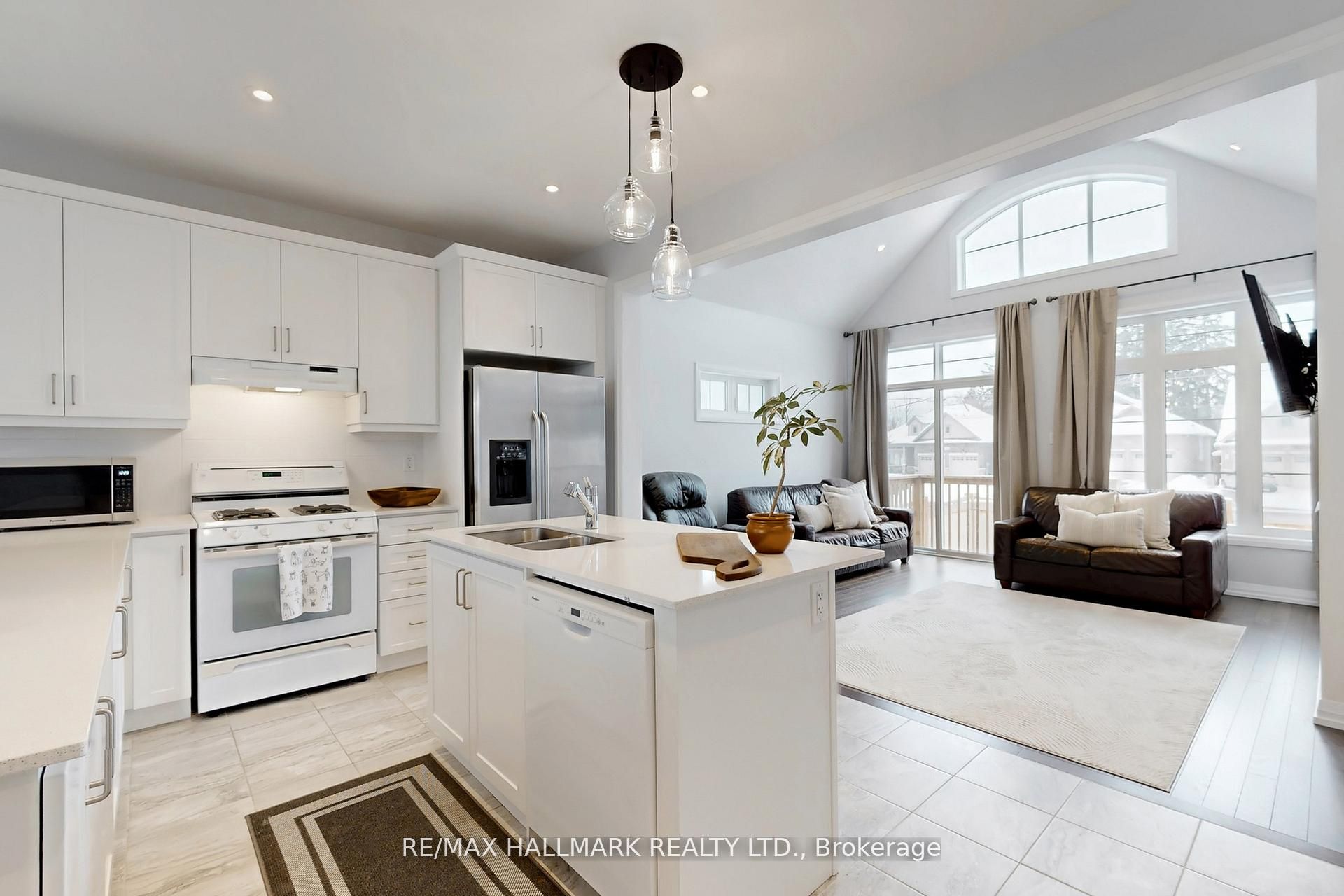 2 Holtby Court