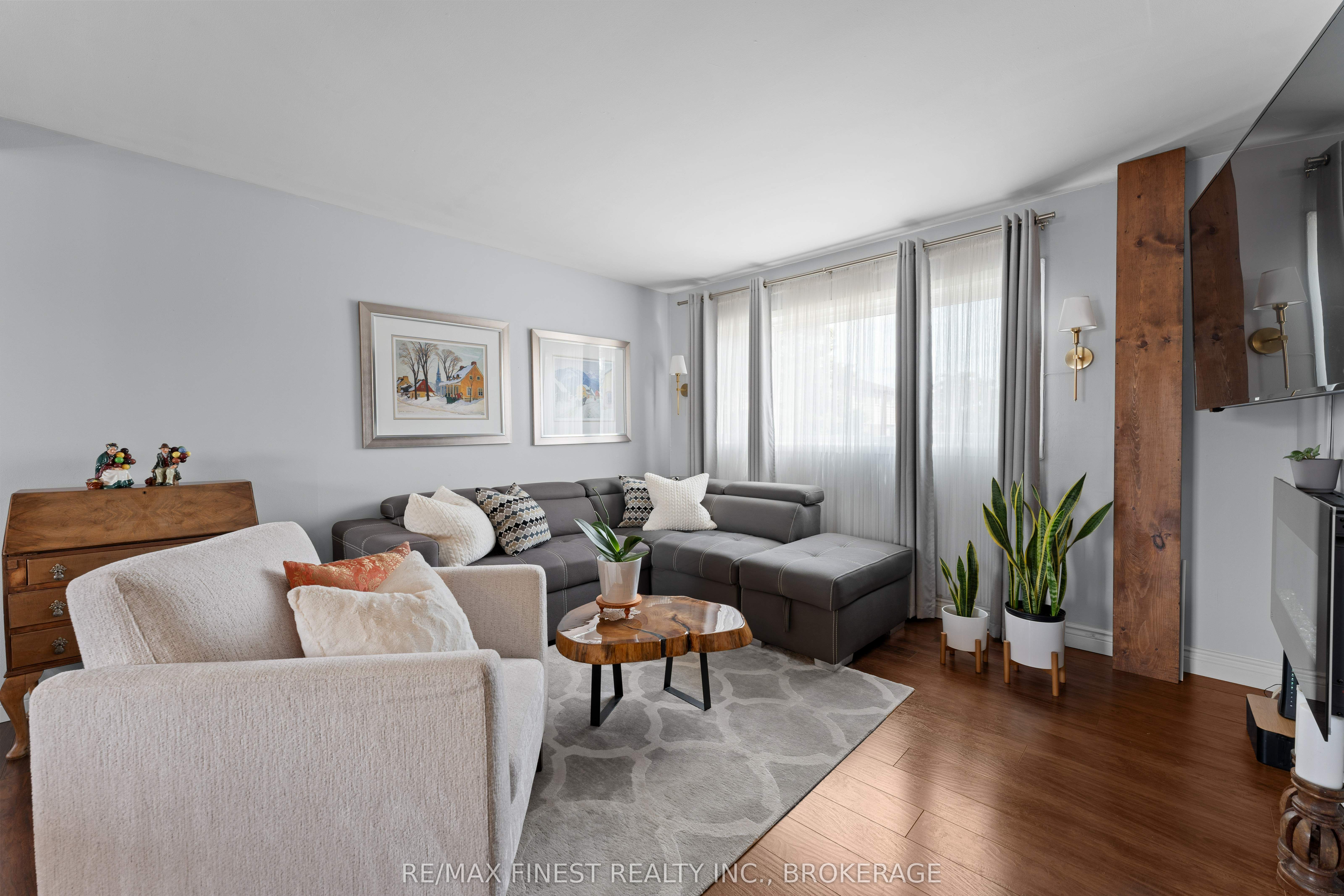 7 Meadow Lane