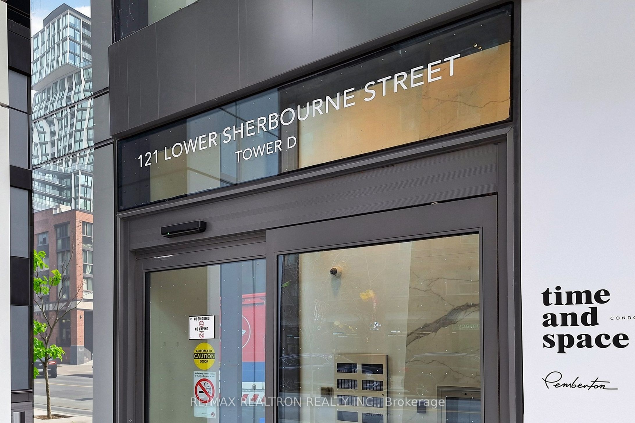 121 Lower Sherbourne Street 226