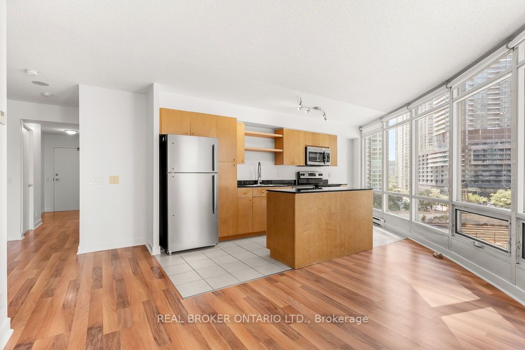 Photo of 361 Front Street W #709, Toronto, ON M5V 3R5 (MLS # C12430785)