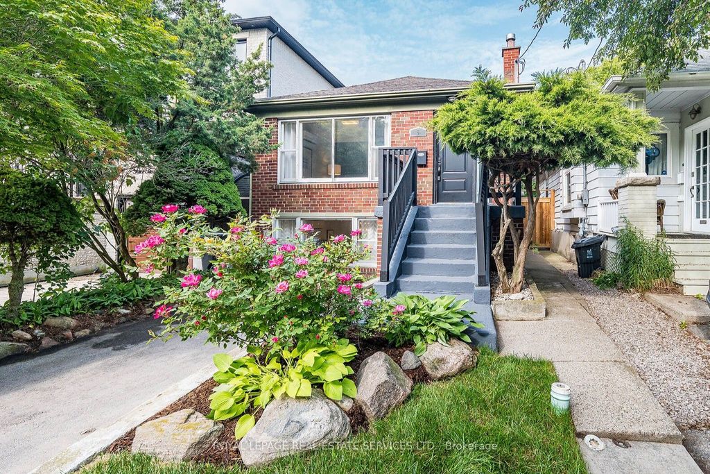 Photo of 6 Twelfth Street, Toronto, ON M8V 3G7 (MLS # W12433164)