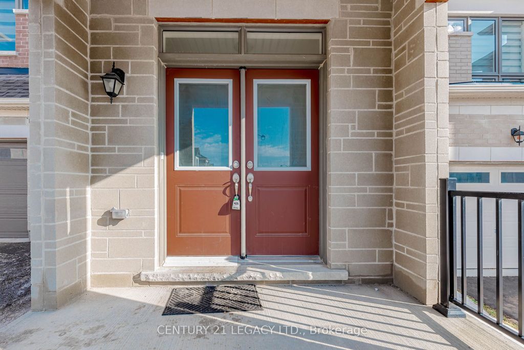 Photo of 1271 Plymouth Drive, Oshawa, ON L1L 0T9 (MLS # E12684258)