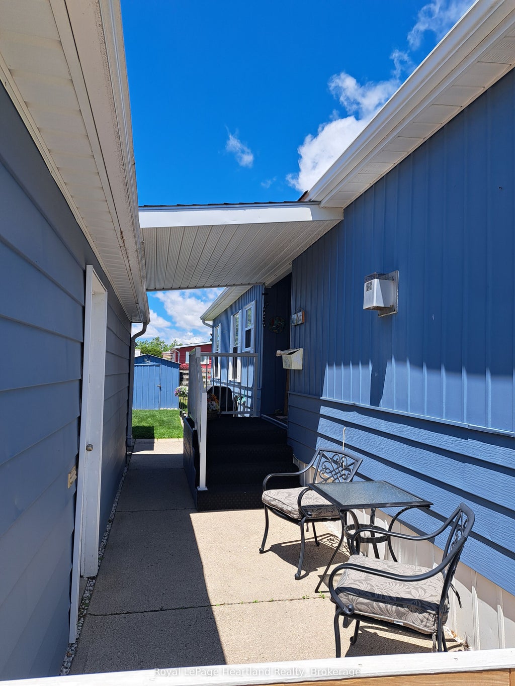 Photo of 27 Stewart Street, Strathroy-Caradoc, ON N7G 1A1 (MLS # X13415844)