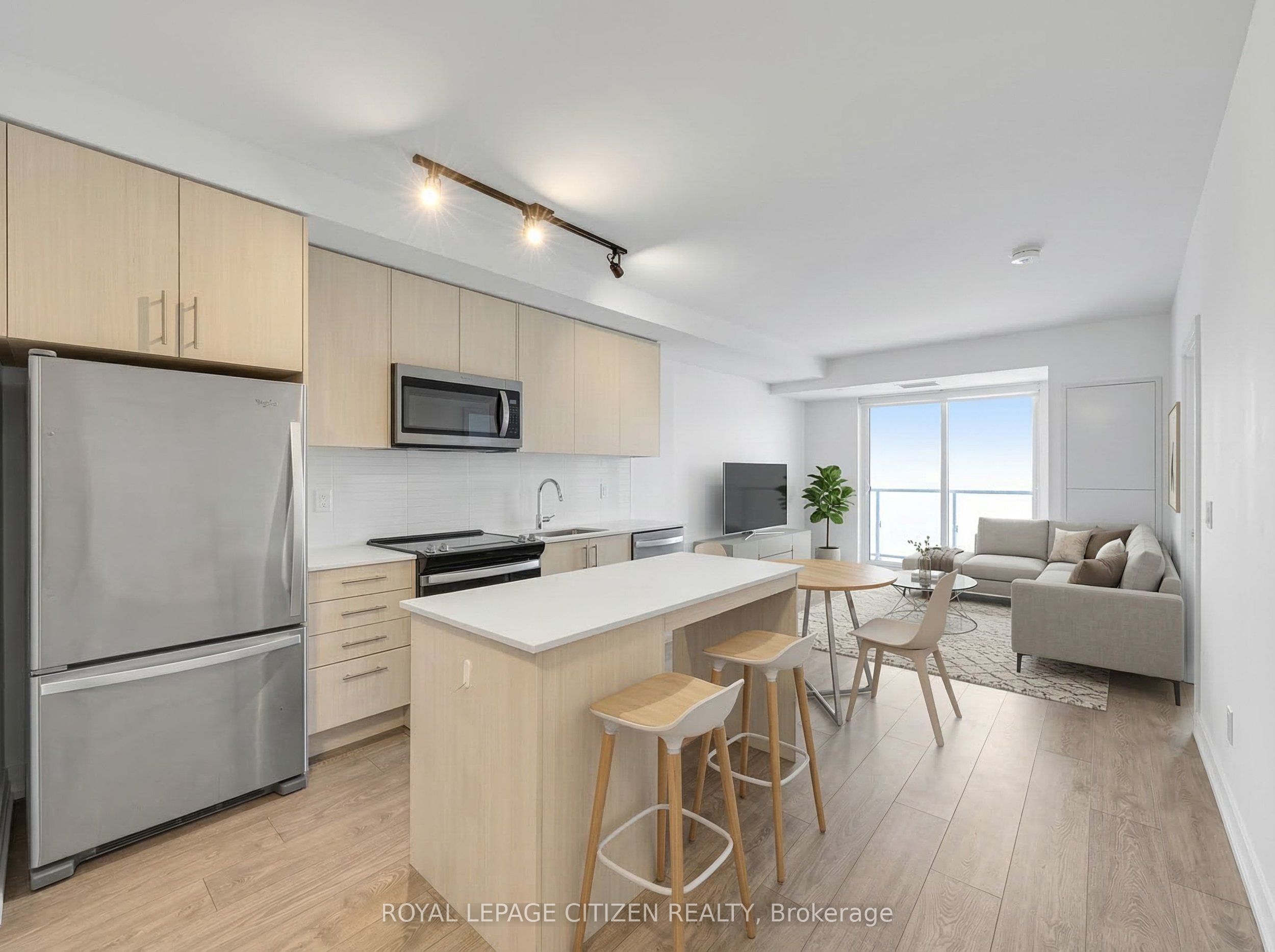 286 Main Street 2110