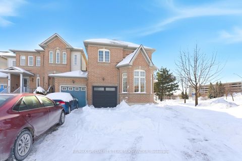 2 Thunderbird Trail Brampton ON L6R 2T3