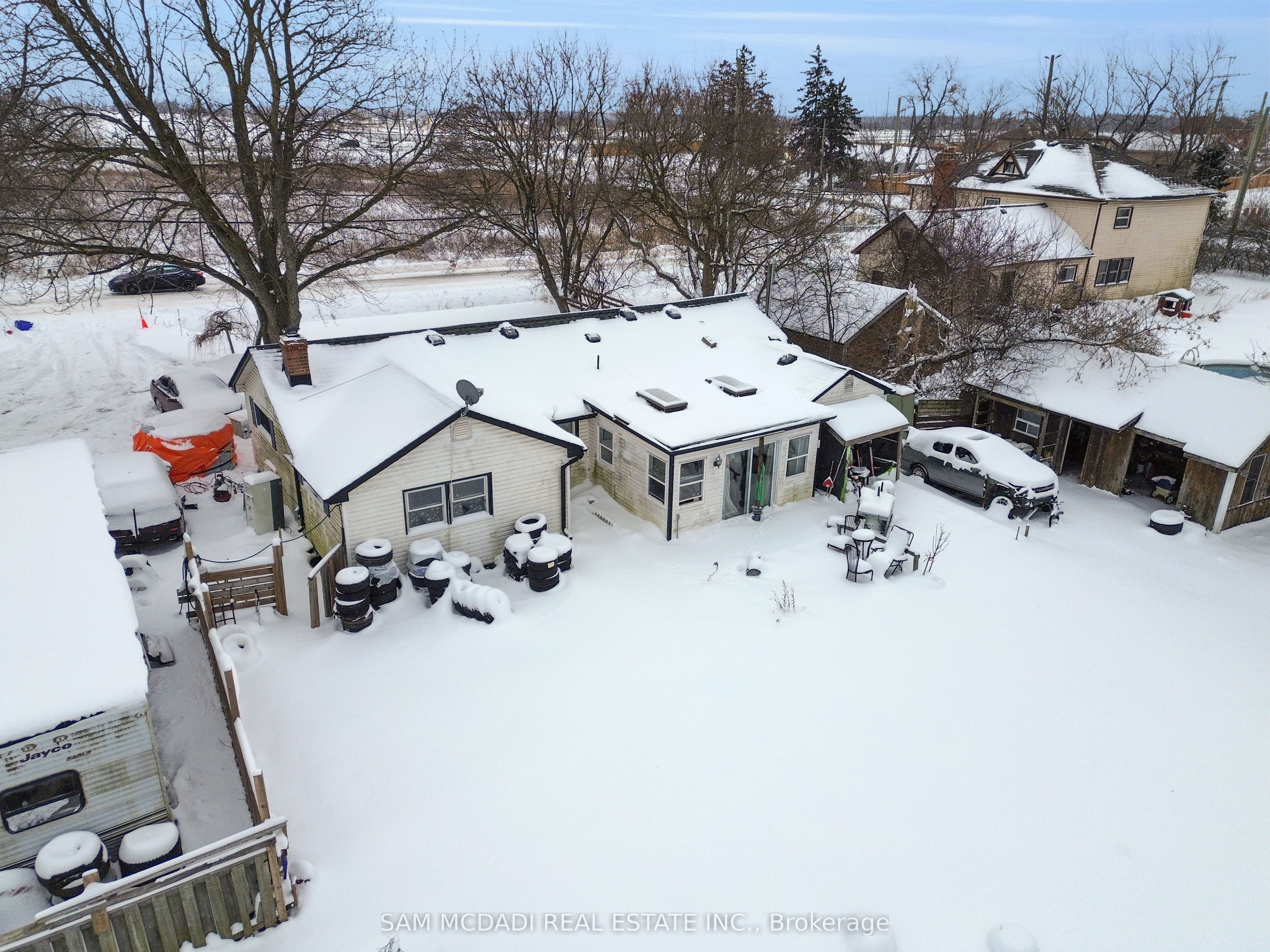 10043 Britannia Road
