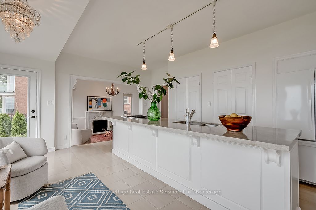 3286 Shelburne Place