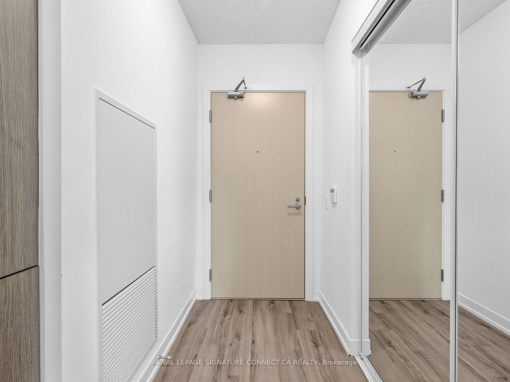 Photo of 138 Downes Street #805, Toronto, ON M5E 0E4 (MLS # C13153406)