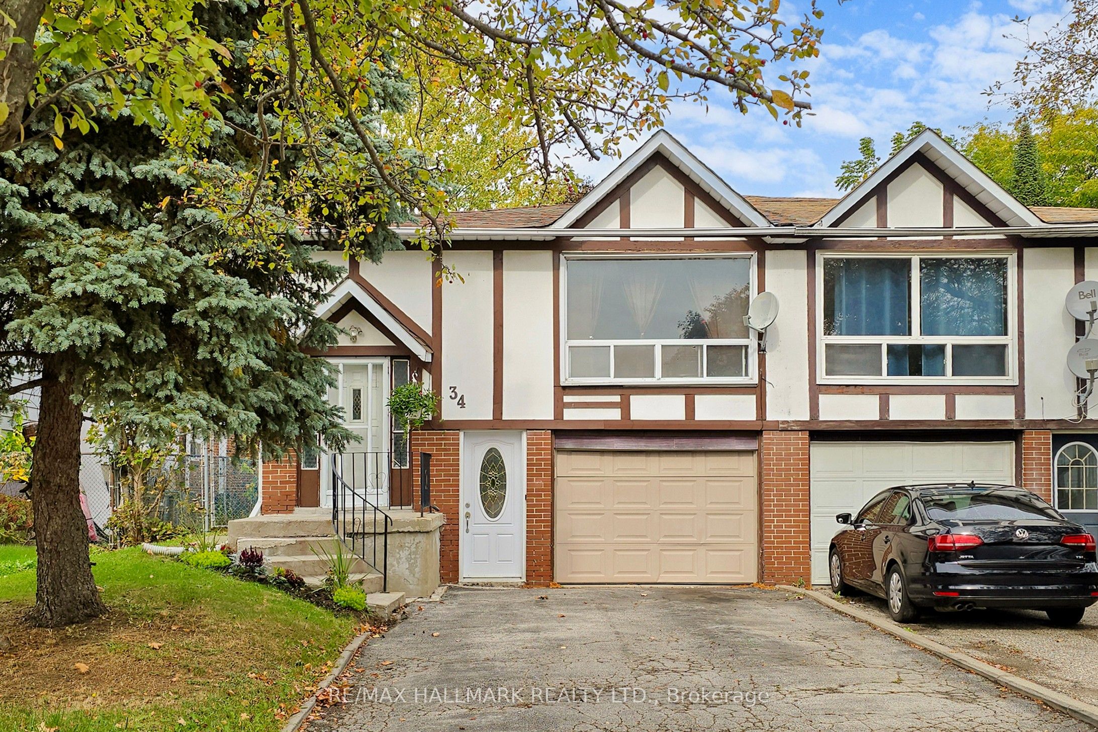 Photo 1 of 49 — 34 Yucatan Road, Toronto, ON M2H 2K8