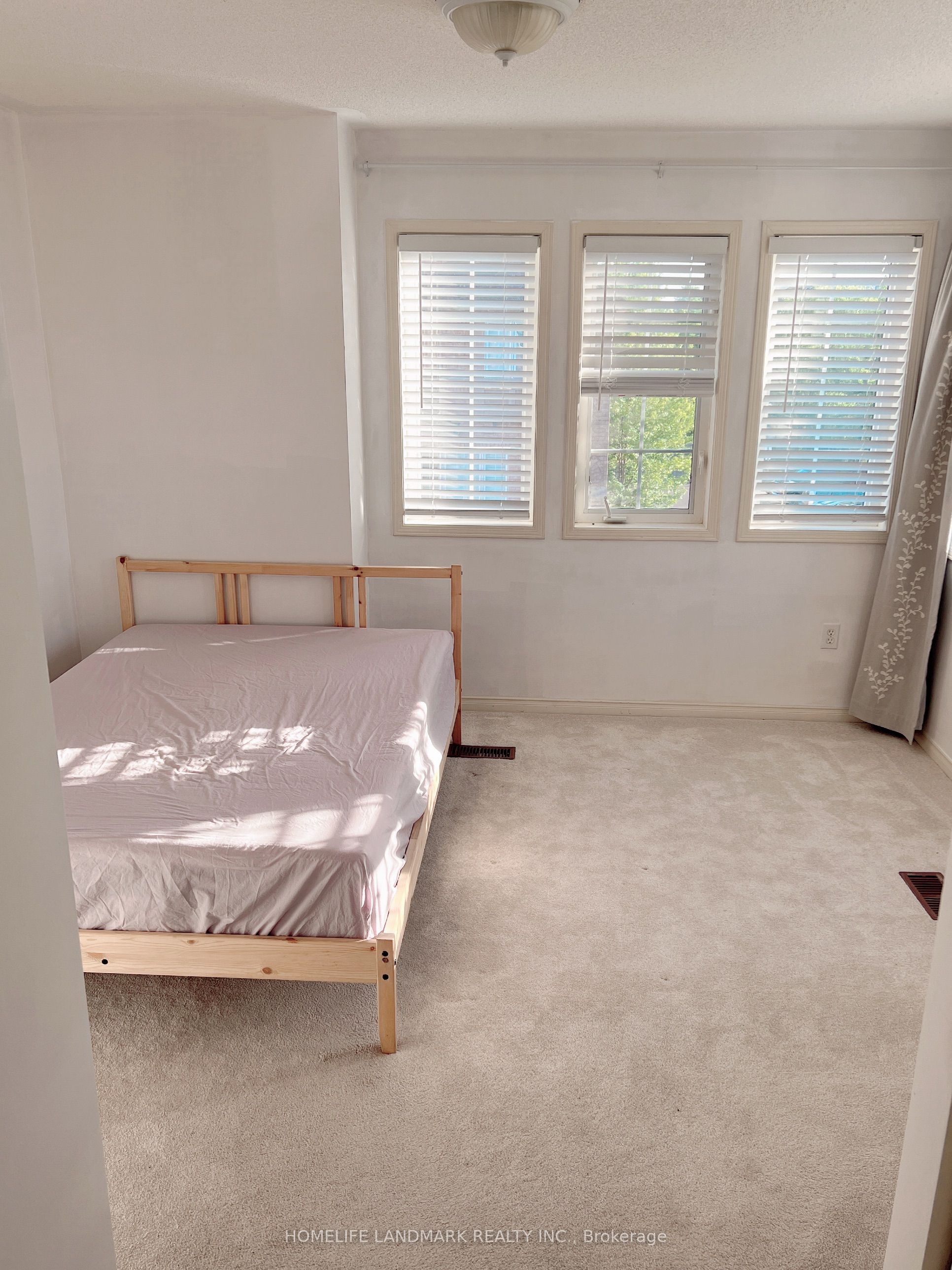 3020 Cedarglen Gate 40