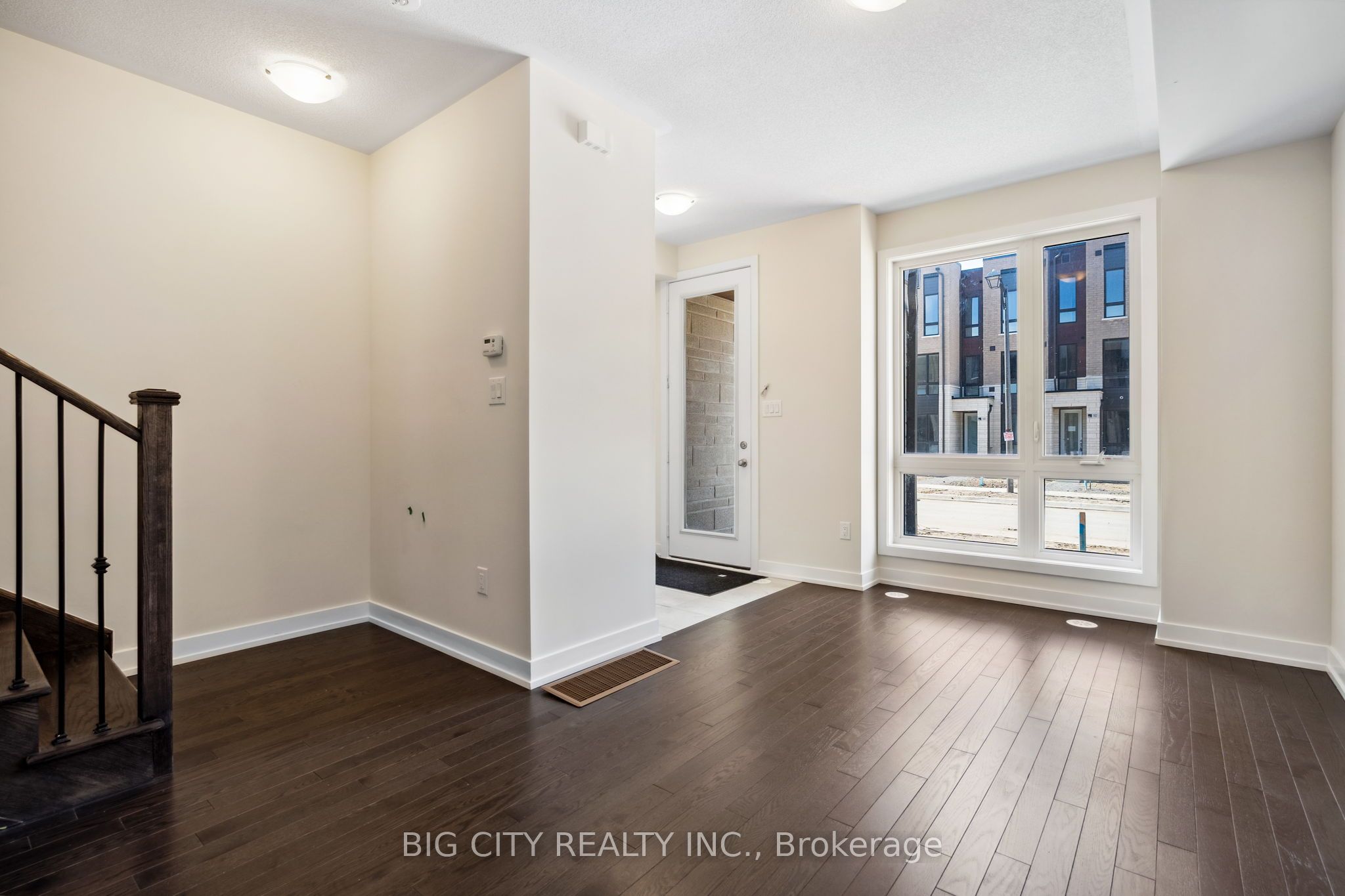 101 Stauffer Crescent