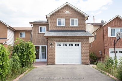 860 Messenger Meadow Drive Mississauga ON L5C 3T2