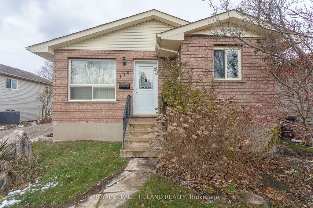 Photo of 170 Forest Avenue, St. Thomas, ON N5R 2K2 (MLS # X12594826)
