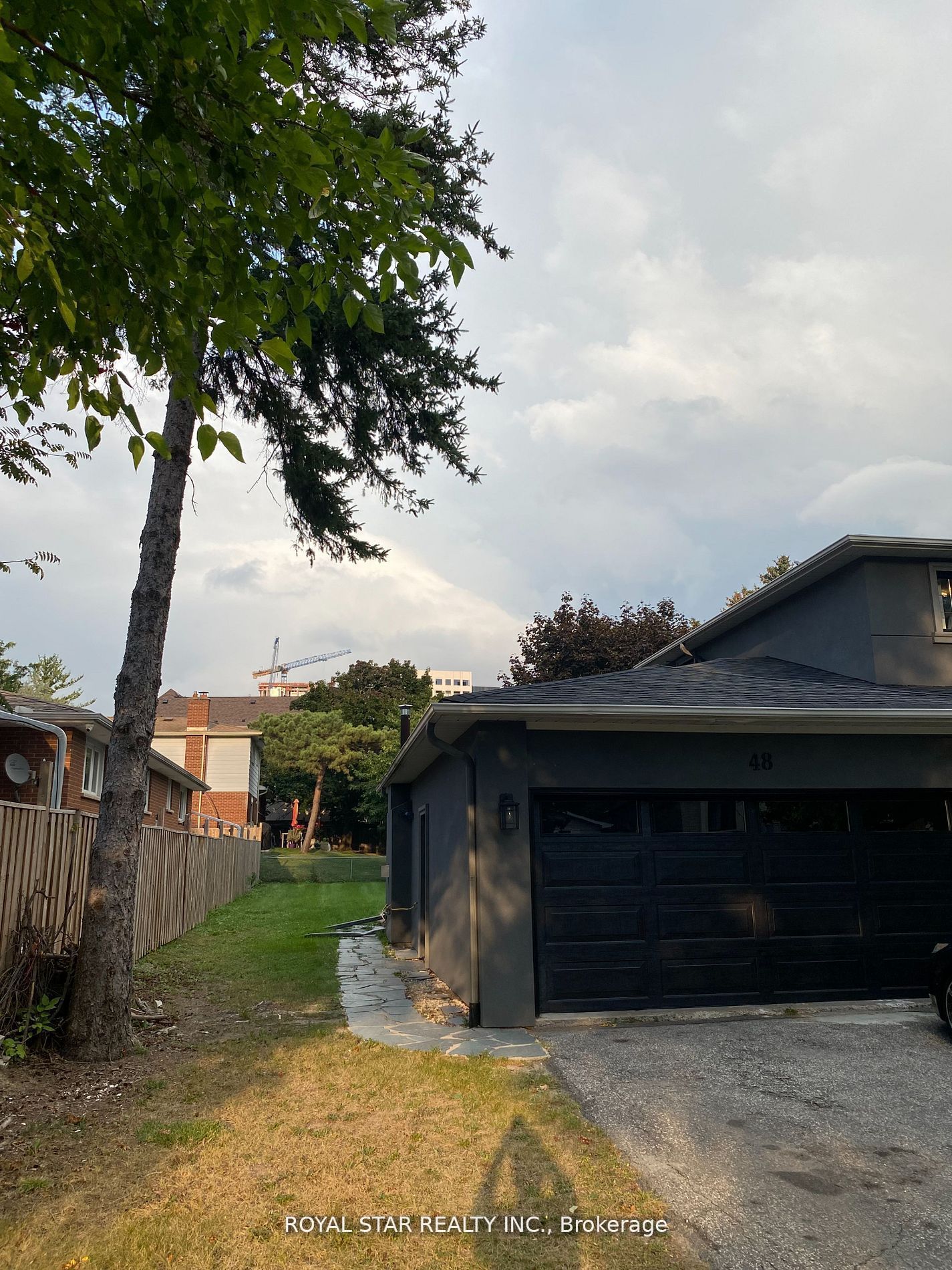 48 Sunnywood Crescent Bsmt