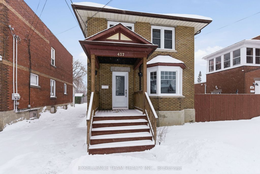 Photo of 437 4th Street E, Cornwall, ON K6H 2J5 (MLS # X12491082)