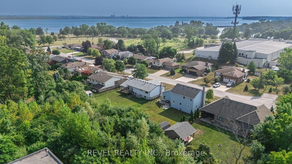 Photo of 3641 Rapids View Drive, Niagara Falls, ON L2G 7M8 (MLS # X13080726)