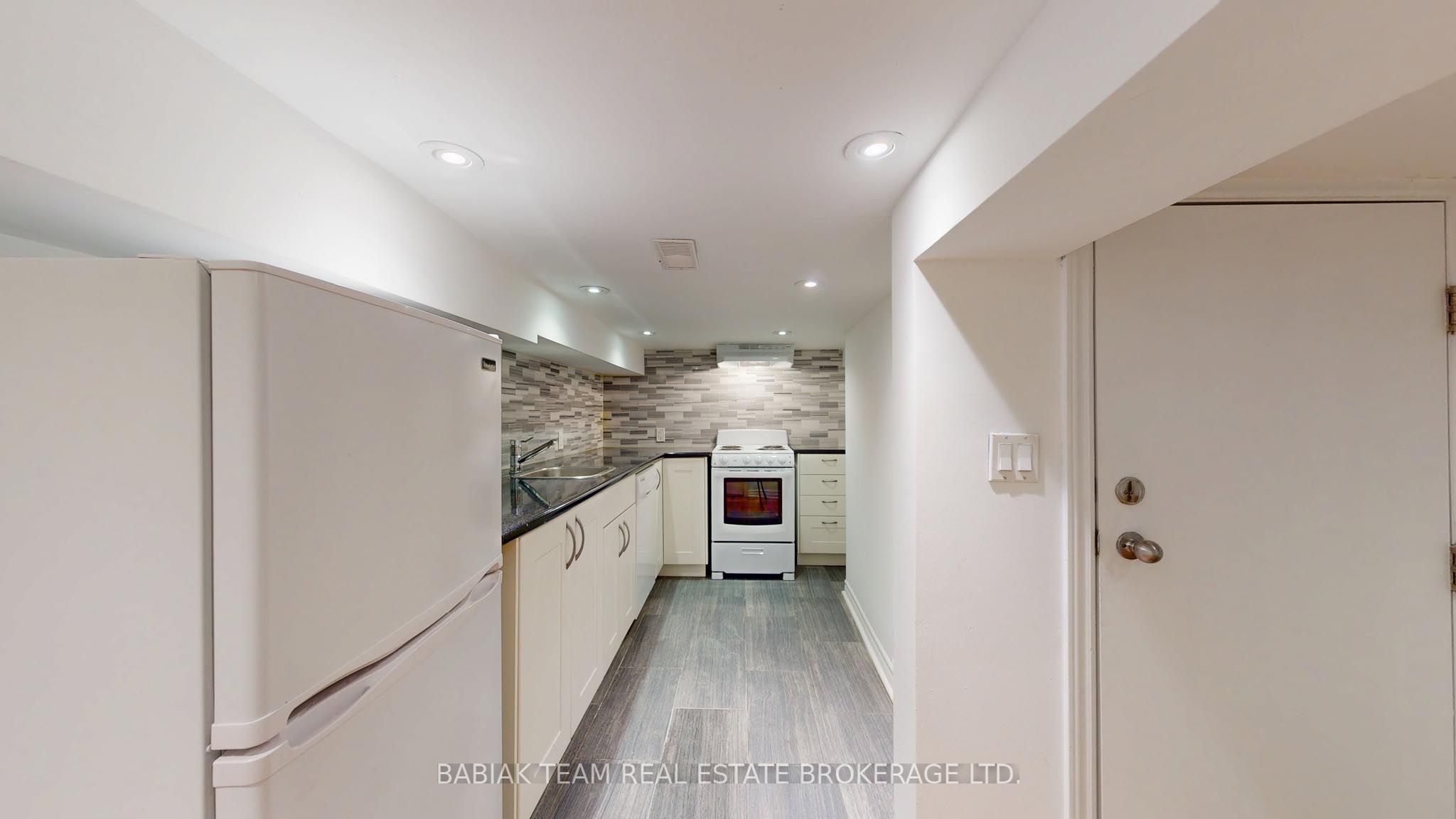 709 Willard Avenue Lower